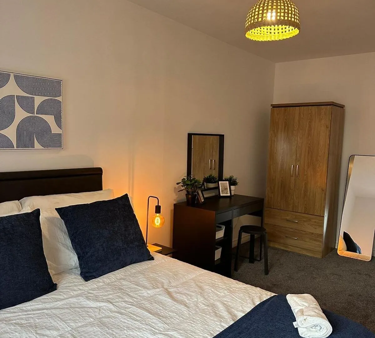 2Br Luxury Apt In Cathedral Quarter بلفاست شقة